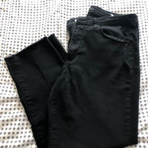 KanCan Cropped Jeans